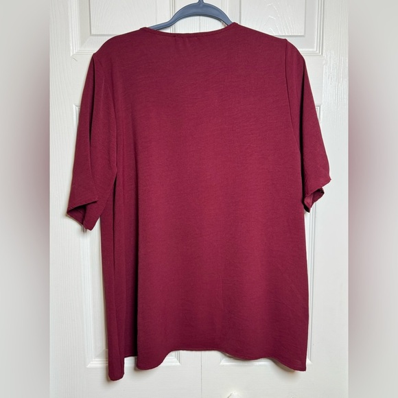 Chic Maroon Women's Blouse - Picture 4 of 6